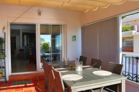 Apartamento En Primera Linea De Playa Nerja Exterior photo