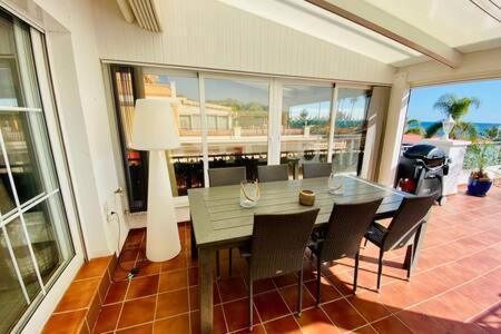 Apartamento En Primera Linea De Playa Nerja Exterior photo